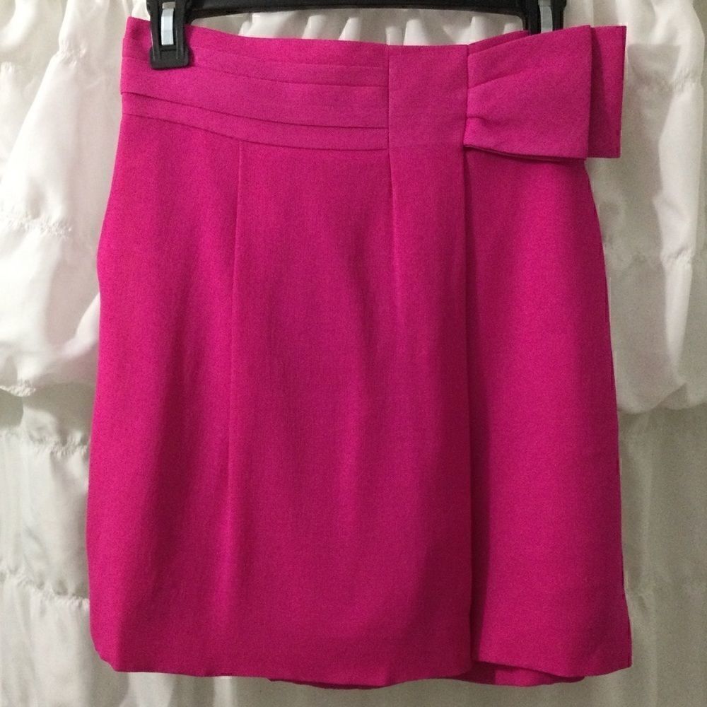 BCBG MaxAzria Runway Pink Sz0 Silk Skirt w Bow